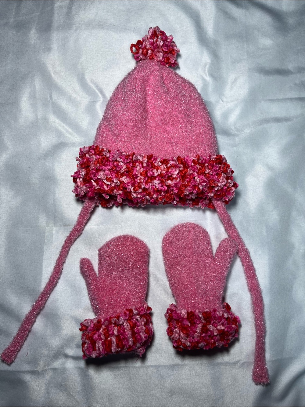 Vintage 2004 Strawberry Shortcake Hat & Mittens Set Pink Red Beanie Rare Youth - Picture 5 of 5